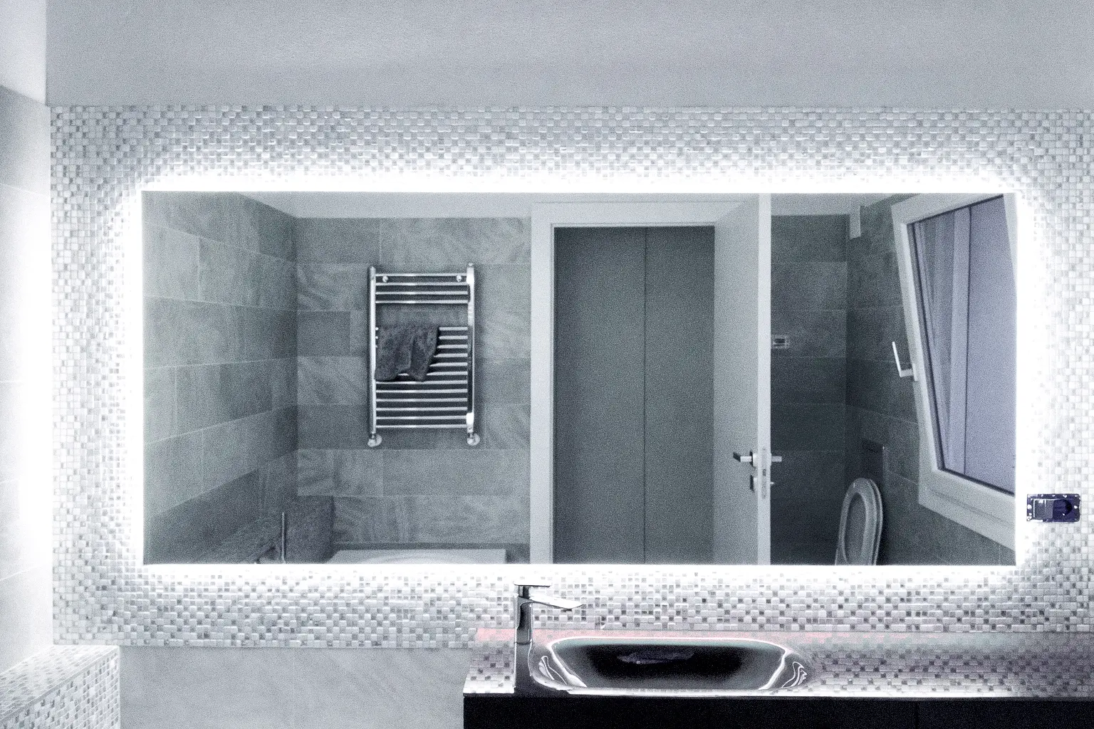 Specchi su misura e specchiere